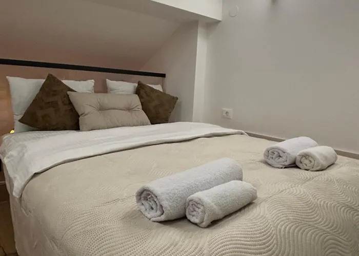 Epicentar Luxury Jacuzzi & Sauna In Bascarsija - Private Experience Apartment