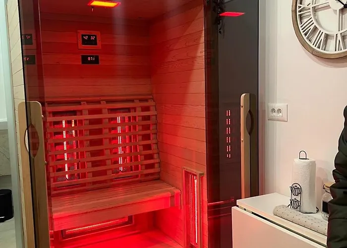 Epicentar Luxury Jacuzzi & Sauna In Bascarsija - Private Experience